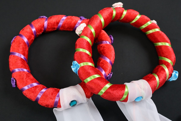 Toczek (wianek) z kwiatkami - ozdoba Damy Dworu - różne kolory